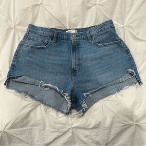 Abercrombie & Fitch Distressed Denim High Rise The Mom Curve Love Shorts